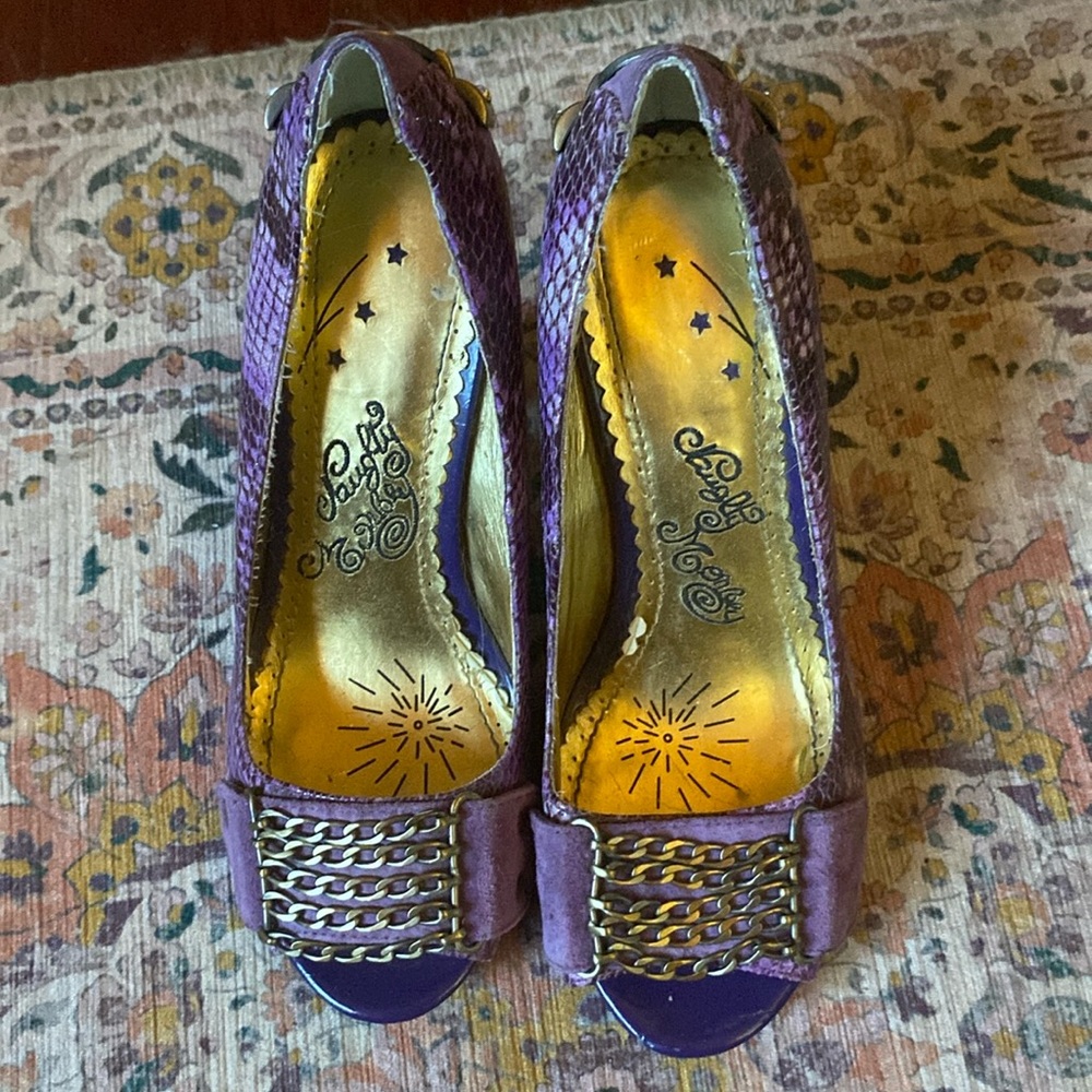 Naughty Monkey 💜 Heeled shoes